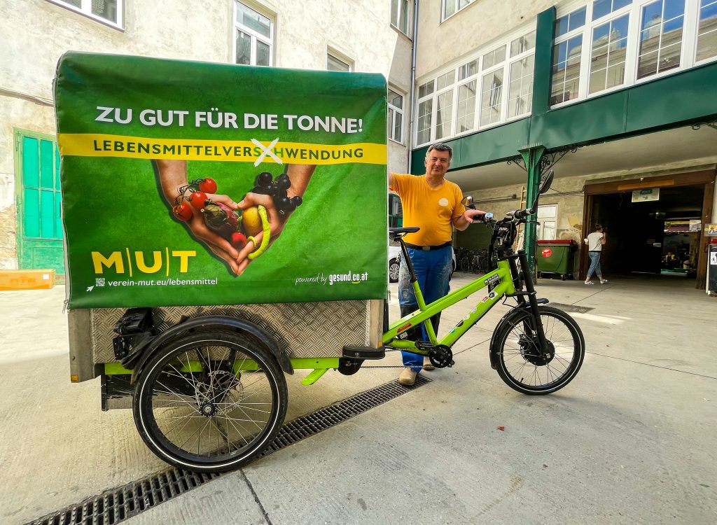 Ein Taxi für gerettete Lebensmittel 1 Ein Taxi für gerettete Lebensmittel 1